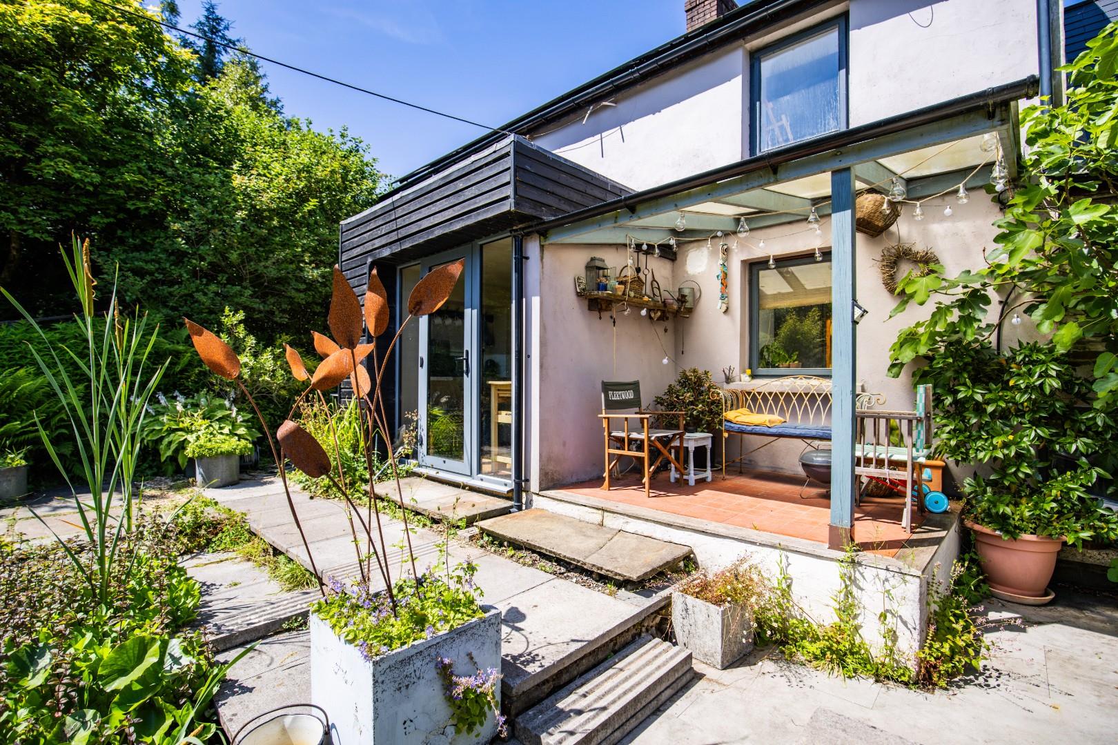 Gelliwrgan Farm, Gelli Wrgan Road, Ynysbwl, Pontypridd, CF37 3PG